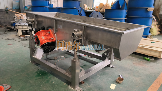 1000*2500mm ปรับมุม สแตนเลส 304 สายสั่นสะเทือน Sieve สําหรับลูกน้ําแข็ง