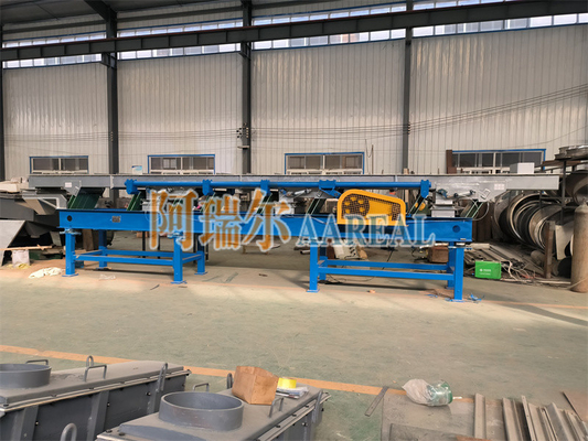สแตนเลส เทฟลอนเคลือบใบสปริงสมดุล excentric conveyor Vibratory สําหรับผลิตภัณฑ์ยางธรรมชาติ Crumb ด้วยฟังก์ชันเย็น